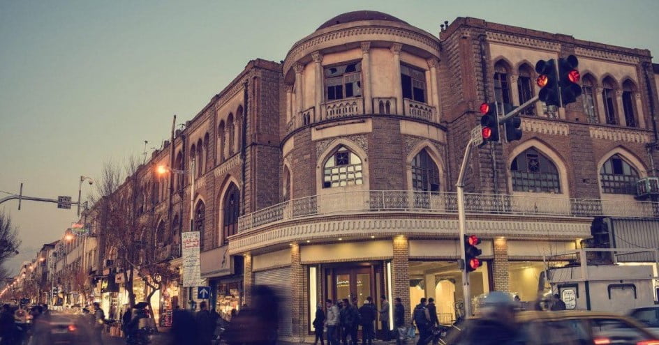 خرید لوستر مدرن در تهران ؛ خیابان‌ها و مراکز اصلی