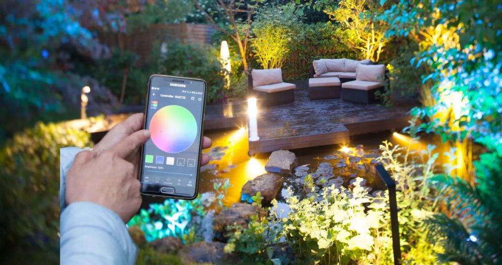 7 مزیت نورپردازی هوشمند نما: از زیبایی بصری تا صرفه‌جویی + بهترین چراغ‌ها